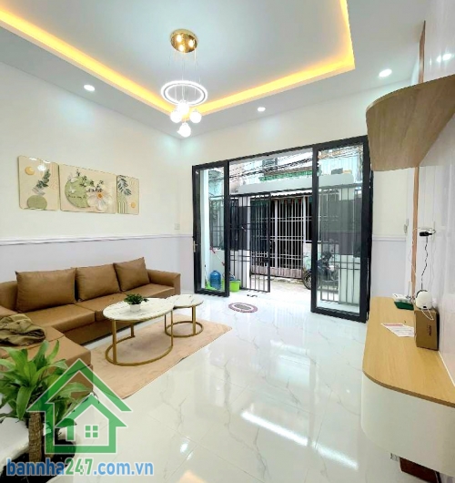 CHỈ 4,35 TỶ – NHÀ MỚI ĐẸP 3PN – GẦN LÊ VĂN QUỚI – NGÃ TƯ 4 XÃ – CHỢ BÌNH LONG - 3PN, 2WC DT: 4x12m (48m² công nhận đủ) Kết cấu: 1 trệt + 1 lầu, 3PN, 2WC, có phòng ngủ dưới đất.