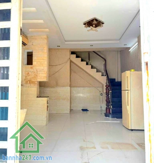 NHỈNH 4 TỶ - NHÀ 3 TẦNG – HẺM XE HƠI – 1/ TRẦN VĂN QUANG (PHƯỜNG BẢY HIỀN MỚI) – TÂN BÌNH – VỊ TRÍ SIÊU ĐẸP  Diện tích: 4,5 x 8m – nở hậu 5,5m phong thuỷ cực tốt