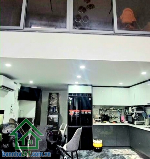 CHỈ 8,8 TỶ – NHÀ MỚI 6 TẦNG BTCT – SÁT MẶT TIỀN – TRUNG TÂM TÂN PHÚ - 3PN – 4WC * Diện tích: 5 x 9.5m – sổ vuông vức * Kết cấu: 6 tầng BTCT (Trệt + lửng + 3 lầu + sân thượng) 