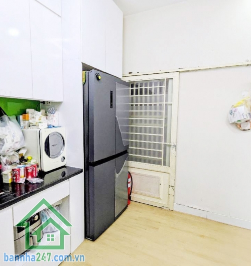 CHỈ 7,3 TỶ - TRUNG TÂM QUẬN 10 – LÔ GÓC NỞ HẬU 35M² – 2 TẦNG – SÁT MẶT TIỀN –  Vị trí: Đường Hoà Hưng, P. Hoà Hưng, Q10, chỉ 20m thẳng tắp ra mặt tiền, khu trung tâm sầm uất – hiếm có căn thứ 2.