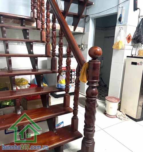 NHÀ MỚI 2 TẦNG – LÊ VĂN QUỚI – SÁT NGÃ TƯ BỐN XÃ – CHỈ XÁCH VALI VÀO Ở  DT: 4.2 x 11m (45m²), 1 trệt 1 lầu- Công năng: 3 phòng ngủ (có PN tầng trệt), 2 WC. Hẻm rộng 4.5m, xe hơi vô tới nơi, giao thông cực kỳ thuận tiện.
