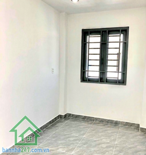 CHỈ 6,3 TỶ (TL) – SIÊU PHẨM 4 TẦNG – SÁT AEON TÂN PHÚ - HẺM NHỰA 6M CÓ VỈA HÈ – DT: 50M² - 4 PN – 5 WC - KHU PHÂN LÔ CAO TẦNG Diện tích: 5m x 10m = 50m² Kết cấu 1 trệt 3 lầu - 4 PN – 5 WC – công năng đầy đủ