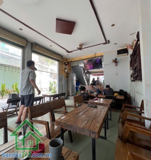 CĂN GÓC 3 MẶT TIỀN KINH DOANH – GẦN NGHĨA PHÁT – P.7 TÂN BÌNH – CHỈ 6,45 TỶ DT: 4.5 x 14m (65m²) – 1 trệt 1 lầu, 2PN – 2WC.  Đường nhựa 6m, xe hơi tránh thoải mái.