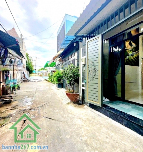 CHỈ 6,55 TỶ – TRUNG TÂM BÌNH TÂN – GIÁP NGUYỄN SƠN, TÂN PHÚ - HẺM XE HƠI – NHÀ 5 TẦNG BTCT – FULL NỘI THẤT – DỌN VÀO Ở NGAY - 5 PN – 3 WC Diện tích đất: 51,1m²