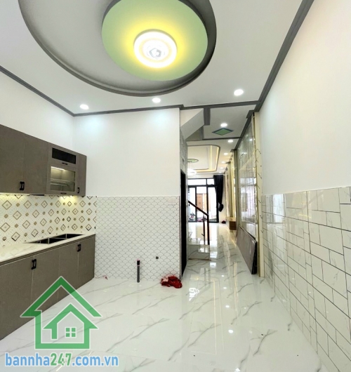 NHỈNH 4 TỶ – NHÀ MỚI 2 TẦNG – GẦN NGÃ TƯ BỐN XÃ – GIÁP TÂN PHÚ, QUẬN 6 - 3 PN – 3 WC * Diện tích: 55,1m² (4,05 x 16,26m) * Kết cấu: 1 trệt 1 lầu, nhà mới – xách va li và ở ngay