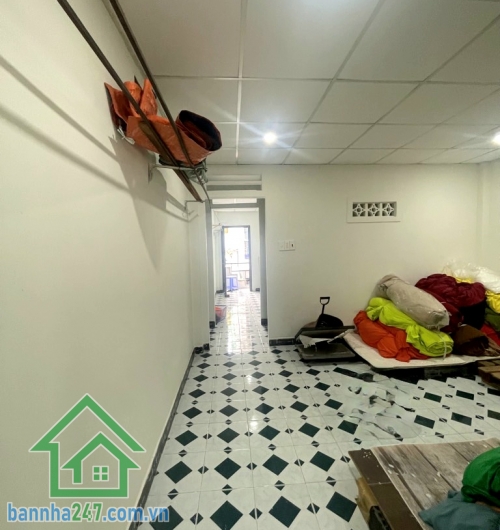 CHỈ 8,4 TỶ – NHÀ 2 TẦNG HẺM XE HƠI – HOÀNG VĂN THỤ, PHƯỜNG 4 TÂN BÌNH – KHU VIP GẦN SÂN BAY! Vị trí: Trung tâm Phường 4, Tân Bình, hẻm xe hơi 4 chỗ tới tận nhà.