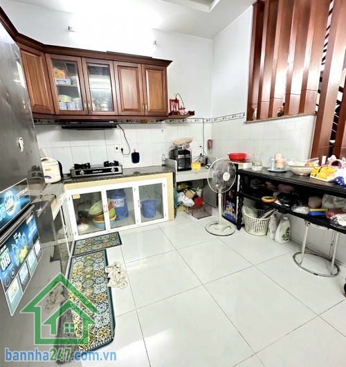 CHỈ 5,1 TỶ – ĐƯỜNG XE HƠI 5M – 2 TẦNG BTCT - (4 x 13) 2PN – 2WC – SÁT NGÃ TƯ BỐN XÃ – HÒA BÌNH  Ngay khu trung tâm Ngã Tư Bốn Xã – kết nối nhanh Lê Văn Quới, Hòa Bình.