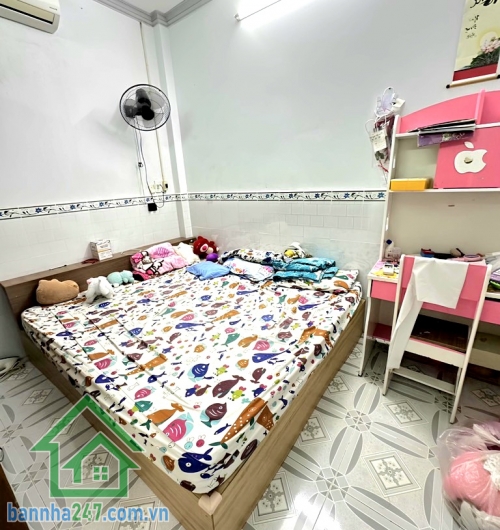 CHỈ 5,1 TỶ – ĐƯỜNG XE HƠI 5M – 2 TẦNG BTCT - (4 x 13) 2PN – 2WC – SÁT NGÃ TƯ BỐN XÃ – HÒA BÌNH  Ngay khu trung tâm Ngã Tư Bốn Xã – kết nối nhanh Lê Văn Quới, Hòa Bình.