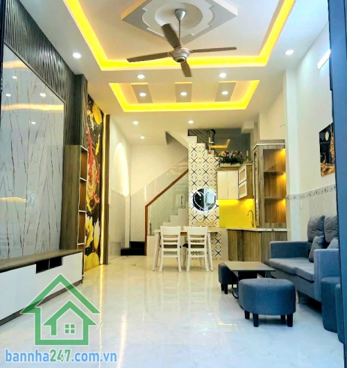 CHỈ 4,65 TỶ – NHÀ 2 TẦNG HẺM XE HƠI 5M – NGÃ TƯ 4 XÃ, BÌNH TÂN - DT: (4x10)m - 2 PN - 2 WC. DT: 4x10m, vuông vức, công nhận đủ. Kết cấu: 1 trệt 1 lầu, 2PN – 2 WC