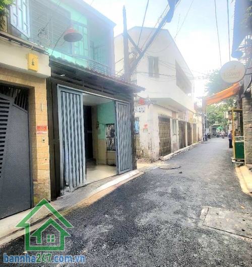 CHỈ 7,7 TỶ – MTKD ĐƯỜNG NHỰA 5M  – NHÀ 2 TẦNG – TT TÂN BÌNH - ĐẤT THÁNH – 75M² – 4PN, 3WC – GIÁP QUẬN 10 * Kết cấu: 1 trệt, 1 lầu, sân thượng, gồm sân trước, phòng khách, bếp, 4PN, 3WC