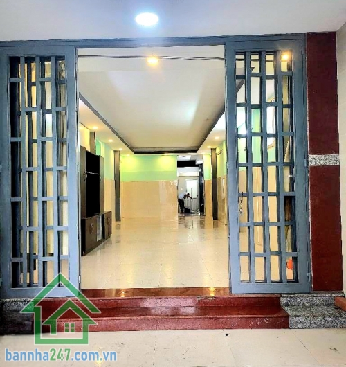 CHỈ 7,7 TỶ – MTKD ĐƯỜNG NHỰA 5M  – NHÀ 2 TẦNG – TT TÂN BÌNH - ĐẤT THÁNH – 75M² – 4PN, 3WC – GIÁP QUẬN 10 * Kết cấu: 1 trệt, 1 lầu, sân thượng, gồm sân trước, phòng khách, bếp, 4PN, 3WC