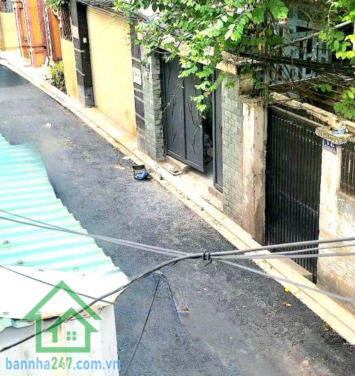 CHỈ 7,7 TỶ – MTKD ĐƯỜNG NHỰA 5M  – NHÀ 2 TẦNG – TT TÂN BÌNH - ĐẤT THÁNH – 75M² – 4PN, 3WC – GIÁP QUẬN 10 * Kết cấu: 1 trệt, 1 lầu, sân thượng, gồm sân trước, phòng khách, bếp, 4PN, 3WC