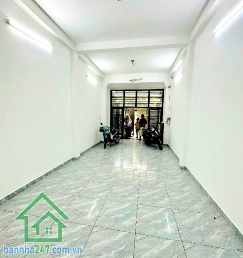 CHỈ 13,8 TỶ (TL) – MẶT TIỀN KINH DOANH – CHỢ BÀ HOA – TRẦN MAI NINH, TÂN BÌNH - 3PN - 2WC Vị trí cực đẹp: ngay khu chợ Bà Hoa (Trần Mai Ninh) – trục thông Bàu Cát