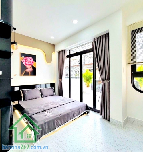 CHỈ 4,96 TỶ – NHÀ ĐẸP FULL NỘI THẤT – P.15 TÂN BÌNH – DT: 44/33M² - VÀO Ở NGAY - 2 PN – 2 WC Nhà mới đẹp, full nội thất, chỉ việc xách vali vào ở Phù hợp gia đình trẻ, mua đón Tết