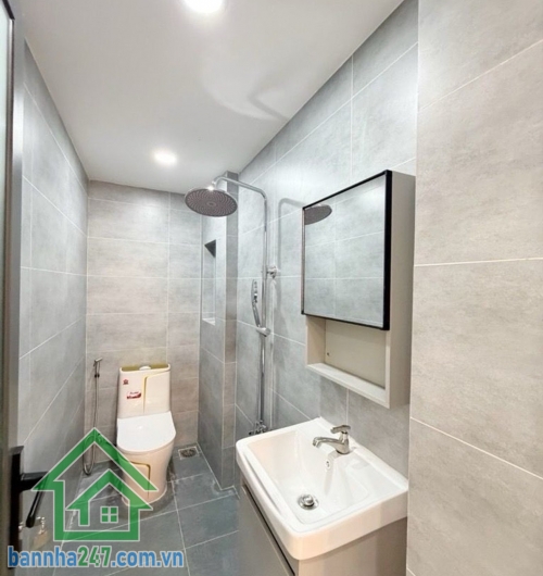 CHỈ 4,19 TỶ - SIÊU PHẨM NHỈNH 4 TỶ – HẺM NHỰA 8M THÔNG – GIÁP QUẬN 11, QUẬN 6 – NHÀ 2 TẦNG ĐẸP Ở NGAY – 2 PN - 2 WC