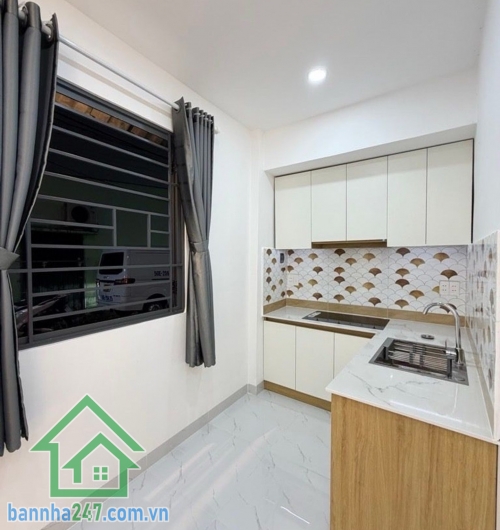 CHỈ 4,19 TỶ - SIÊU PHẨM NHỈNH 4 TỶ – HẺM NHỰA 8M THÔNG – GIÁP QUẬN 11, QUẬN 6 – NHÀ 2 TẦNG ĐẸP Ở NGAY – 2 PN - 2 WC