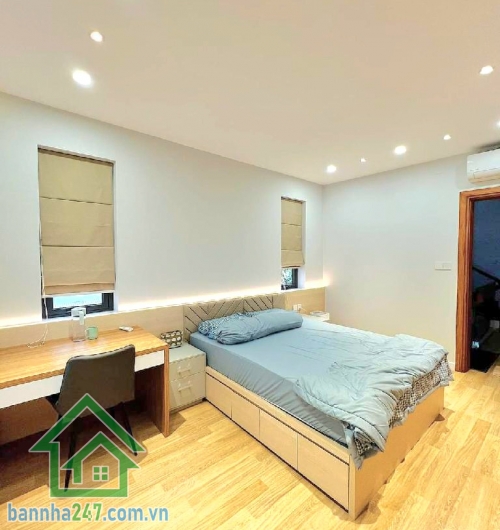CHỈ 15.9 TỶ – NHÀ 5 TẦNG – MẶT TIỀN ĐƯỜNG 16M – KDC DƯƠNG HỒNG  DT: 100m² (5 x 20m) – xây full 5 tầng: hầm, lửng, 2 lầu, sân thượng  Gồm: 4 PN – 6WC.