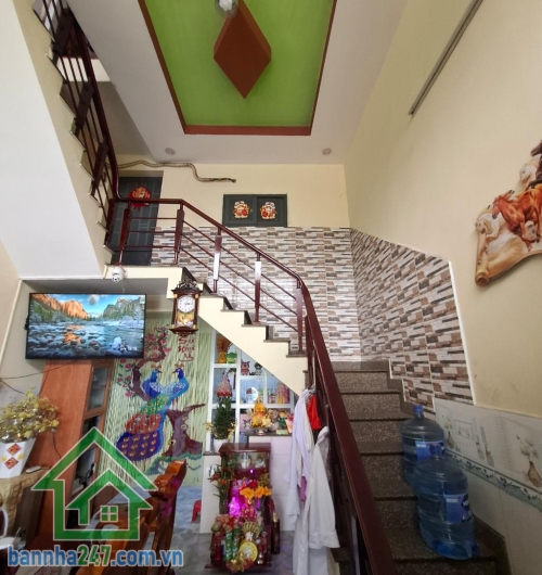 MẶT TIỀN KINH DOANH ĐƯỜNG 10M – SẦM UẤT – NHÀ 3 TẦNG – VIEW THOÁNG – CHỈ 6 TỶ Diện tích: 50m² – sổ hồng riêng – hoàn công đầy đủ. Kết cấu: 1 trệt, 1 lửng, 1 lầu.
