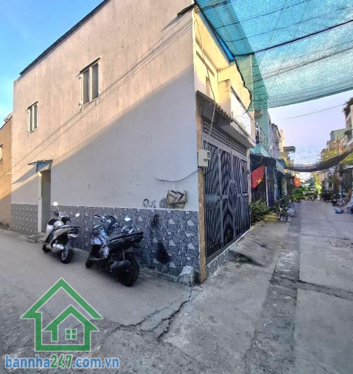CHỈ 3,7 TỶ – NHÀ LÔ GÓC HẺM 6M – GẦN AEON TÂN PHÚ – 38M² – 2 TẦNG Ở NGAY DT: 38m² (4 x 9.5m). Kết cấu: 1 trệt 1 lầu, ban công thoáng – 2PN, 2WC. Nhà lô góc, có cửa bên hông thoáng mát.