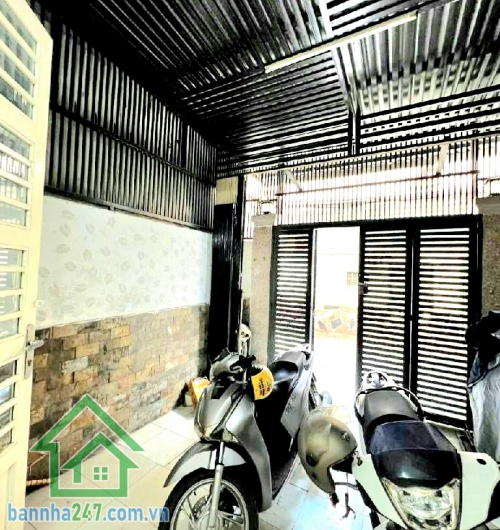 CHỈ 6,75 TỶ – HẺM 5M THÔNG – SÁT PANDORA TRƯỜNG CHINH – TÂN PHÚ - NHÀ ĐẸP 4 TẦNG BTCT – 45M² – 3PN – 4WC – GẦN NHÀ GA T3 Diện tích: 4/4.05 x 11m – công nhận đủ