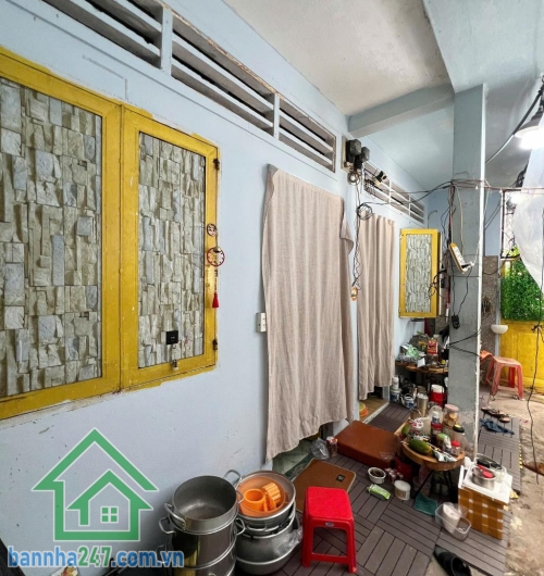 Nhà 2 Tầng – 5PN – Gần Aeon Tân Phú – Sẵn HĐ Thuê – DT 60m² – Giá Chỉ 5.3 Tỷ - Kết cấu: 1 trệt 1 lầu – 5 phòng ngủ – 2 WC  - Diện tích: 6x10m – vuông vức.