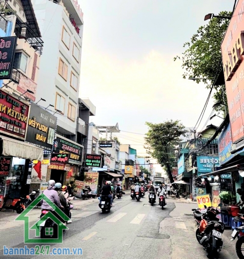 CHỈ 4,15 TỶ (TL) – MTKD VĂN CAO – KINH DOANH NGÀY ĐÊM - NHÀ NHỎ ẤM CÚNG – HIẾM CÓ KHÓ TÌM 2PN - 3WC Sở hữu ngay hộ khẩu vàng – vị trí không sinh thêm Diện tích 