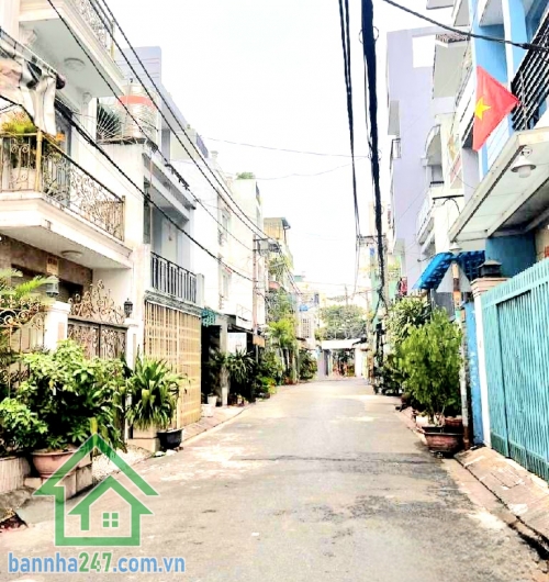 CHỈ 5,25 TỶ – HẺM NHỰA 8M – 38M² – KHU CAO TẦNG LÊ NGÃ – TÂN PHÚ - 3PN – 1WC – NHÀ CẤP 4 LỬNG – TIỆN XÂY MỚI DT: 3.4 x 11.5m – CN 38.5m² – không lộ giới
