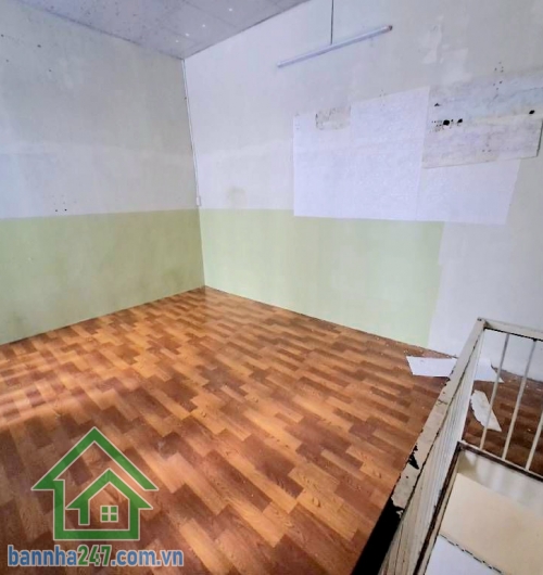 CHỈ 5 TỶ – KHU VIP TÂN BÌNH – NGHĨA PHÁT – 54M² (4.5 x 19) – 2 TẦNG – 4PN – 2WC – CHIA 2 CĂN Kết cấu: 1 trệt 1 lầu, gồm 4PN – 2WC, nhà chia 2 căn (1 căn trống, 1 căn cho thuê)