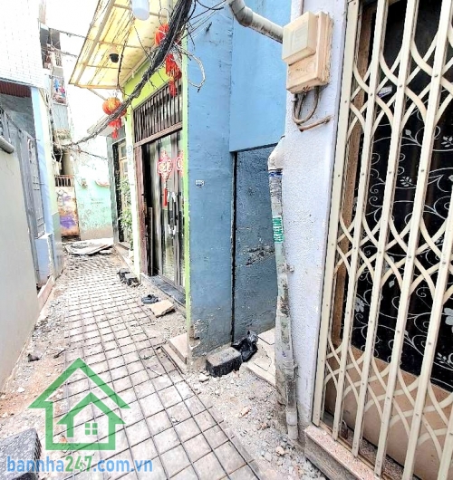 CHỈ 5 TỶ – KHU VIP TÂN BÌNH – NGHĨA PHÁT – 54M² (4.5 x 19) – 2 TẦNG – 4PN – 2WC – CHIA 2 CĂN Kết cấu: 1 trệt 1 lầu, gồm 4PN – 2WC, nhà chia 2 căn (1 căn trống, 1 căn cho thuê)
