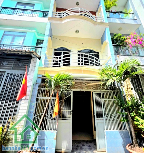 CHỈ 6 TỶ – HXH THÔNG THOẠI NGỌC HẦU – DT: (4 x 12)M3 TẦNG – 5PN – 4WC. DÒNG TIỀN 12TR/TH  Căn nhà “đa năng” – vừa ở đông người thoải mái, vừa khai thác cho thuê giữ tiền. Mob 0933144037