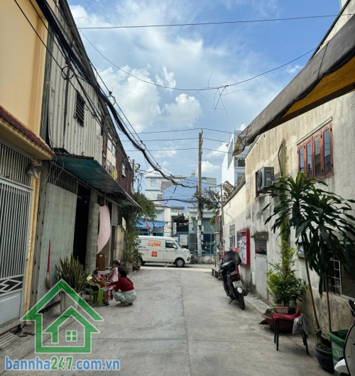 CHỈ 5,1 TỶ – NHÀ 2 TẦNG – HẺM XE HƠI 5M – Ô TÔ NGỦ TRONG NHÀ – BÌNH TÂN.