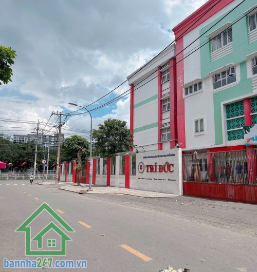 CHỈ 2,95 TỶ (BL) – HẺM BA GÁC KÊNH 19/5 – SÁT AEON TÂN PHÚ DT: 3,5 x 8,5m – 2 tầng, 2PN, 2WC – nhà còn mới, vào ở ngay Vị trí: Sát AEON Tân Phú, gần Trường Trường Trí Đức. 