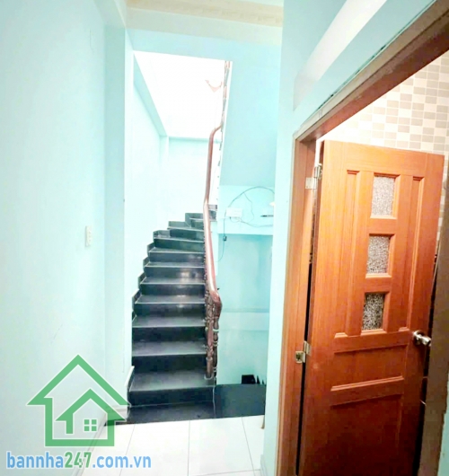 CHỈ 4,35 TỶ - NHÀ ĐẸP GẦN NGÃ 5 QUANG TRUNG – HẺM 3,5M – 4 TẦNG - DTSD 110m² - Ở NGAY - 3PN, 2WC Cần bán căn nhà nhỏ xinh, vị trí cực kỳ tiện ở trung tâm Gò Vấp