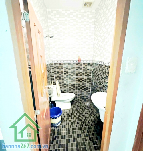CHỈ 4,35 TỶ - NHÀ ĐẸP GẦN NGÃ 5 QUANG TRUNG – HẺM 3,5M – 4 TẦNG - DTSD 110m² - Ở NGAY - 3PN, 2WC Cần bán căn nhà nhỏ xinh, vị trí cực kỳ tiện ở trung tâm Gò Vấp