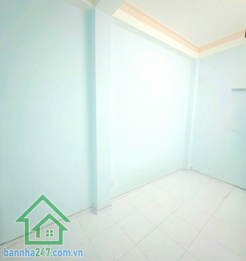 CHỈ 4,35 TỶ - NHÀ ĐẸP GẦN NGÃ 5 QUANG TRUNG – HẺM 3,5M – 4 TẦNG - DTSD 110m² - Ở NGAY - 3PN, 2WC Cần bán căn nhà nhỏ xinh, vị trí cực kỳ tiện ở trung tâm Gò Vấp