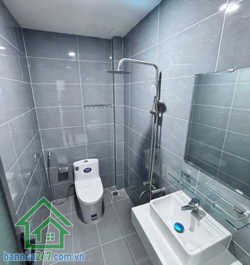 CHỈ 4,5 TỶ – ĐƯỜNG NHỰA 6M – XE HƠI TẬN CỬA – TÂN XUÂN 1A HÓC MÔN - 3PN - 3WC Cách Lê Thị Hà & Quang Trung chỉ 300m Di chuyển thuận tiện vào trung tâm