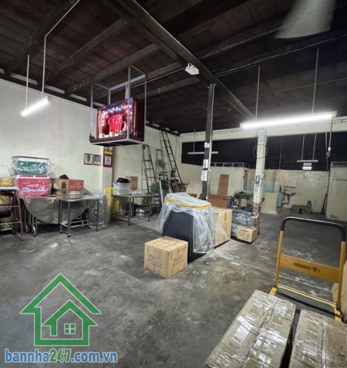 BÁN NHÀ HẺM GẦN MẶT TIỀN – HÀN HẢI NGUYÊN, QUẬN 11 DT hiếm: 92m² (Ngang 6.5m, dài 14m) – Chỉ 12.5 TỶ.  Cách mặt tiền Hàn Hải Nguyên chỉ 3 căn, hẻm 3 gác. 
