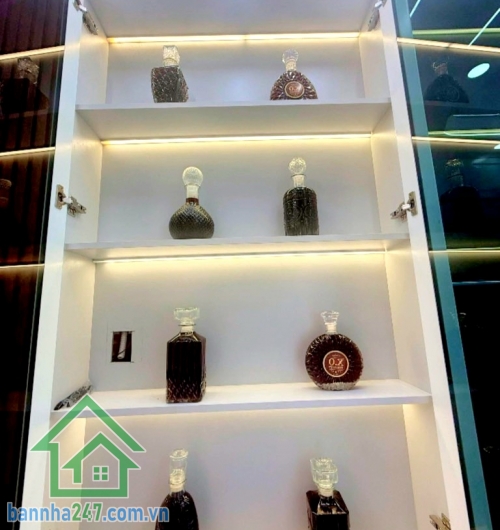 CHỈ 5,2 TỶ – SIÊU PHẨM NHÀ XÂY MỚI 100% – TRUNG TÂM TÂN PHÚ – NGAY TÔ HIỆU – 3 TẦNG – 32M² – 3PN - 2WC – SỔ HỒNG RIÊNG. Kết cấu: 1 trệt, 2 lầu đúc có sân thượng. 