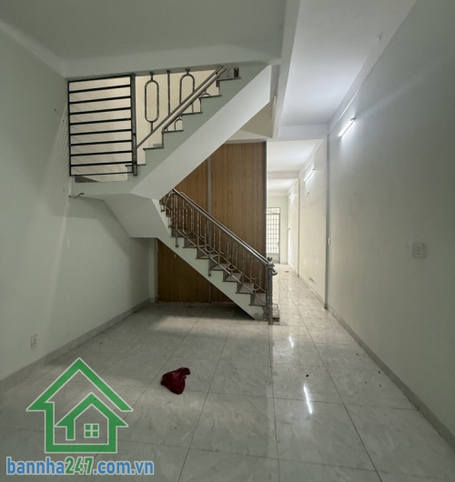 MẶT TIỀN ĐẸP - XE TẢI TRÁNH - NHỈNH 6 TỶ - KINH DOANH SẦM UẤT BÌNH TÂN