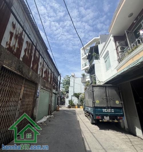 MẶT TIỀN ĐẸP - XE TẢI TRÁNH - NHỈNH 6 TỶ - KINH DOANH SẦM UẤT BÌNH TÂN