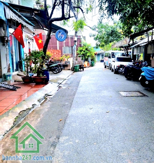 CHỈ 4,45 TỶ – HẺM 5M THÔNG – NHÀ 2 TẦNG – NGAY GÒ XOÀI – LÊ VĂN QUỚI – GIÁP TÂN PHÚ - DT: 48m² (4.1x12)m  DT: 48m² (4.1x12m) – Nhà 1 trệt 1 lửng xuyên suốt.
