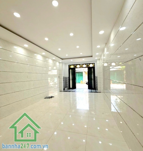 CHỈ 4,85 TỶ – MTKD RỘNG ĐƯỜNG 10 XE TẢI TRÁNH – 2 TẦNG ĐẸP – NGAY GÒ XOÀI – LÊ VĂN QUỚI  DT: 54m² – sổ đẹp, hoàn công đầy đủ  Kết cấu: 1 trệt 1 lầu – 2PN – 3WC