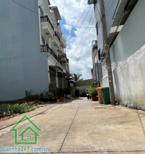 NHỈNH 4 TỶ - LÔ ĐẤT ĐẸP KHU PHÂN LÔ - XE TẢI VÀO TẬN NƠI - GIÁP TÂN PHÚ 