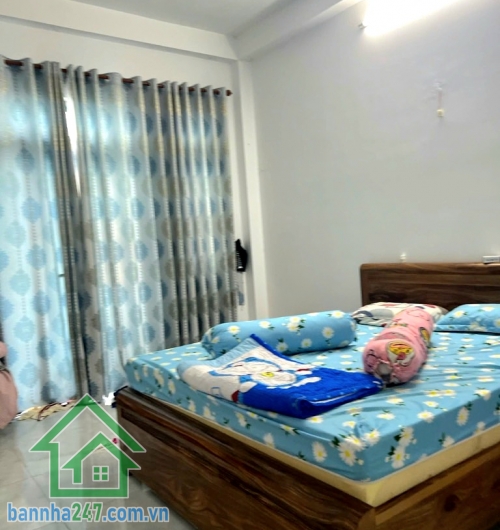 CHỈ 7,2 TỶ – NHÀ 4 TẦNG KIÊN CỐ – HẺM 8M THÔNG – NGAY MÃ LÒ – LÊ VĂN QUỚI – KHU DÂN CƯ VIP - 5PN, 4WC Vị trí: Trung tâm Bình Tân – gần Mã Lò, Ao Đôi, Hương Lộ 2, Lê Văn Quới.