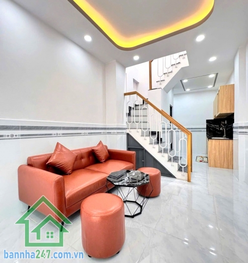 CHỈ 3.179 TỶ – NHÀ 2 TẦNG GẦN CHỢ BÌNH LONG – HẺM 3M – GIÁP TÂN PHÚ – SỔ ĐẸP, HOÀN CÔNG ĐỦ * Diện tích: 3 x 8m – DTSD: 48m² * Kết cấu: 1 trệt 1 lầu, gồm 2PN + 2WC