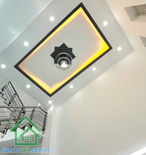 CHỈ 3,8 TỶ - NHÀ ĐẸP MỚI – NGAY NGÃ TƯ 4 XÃ – LÊ VĂN QUỚI – BÌNH LONG – 32M² – 3 TẦNG – 3PN - 2WC – HOÀN CÔNG ĐỦ. Diện tích: 3 x 10.5m – vuông vức, lộ giới ít.