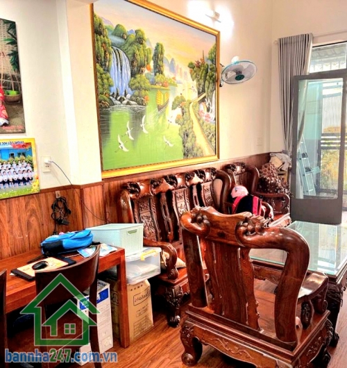 NHỈNH 5 TỶ – VỊ TRÍ ĐẸP – KỀ AEON MALL TÂN PHÚ – GẦN CELEADON CITY - HẺM XE TẢI 6M – 2 TẦNG – 61M² (4x15)m – SỔ NỞ HẬU – HOÀN CÔNG ĐỦ - Diện tích: 4 x 15m (công nhận 61m² nở hậu) 