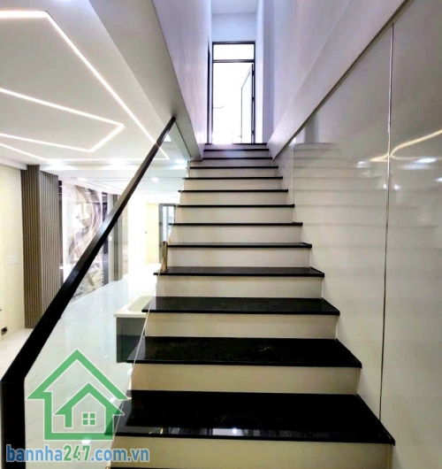 CHỈ 4,99 TỶ – HẺM XE TẢI 6M THÔNG – SÁT NGÃ TƯ BỐN XÃ – GẦN MẶT TIỀN LÊ VĂN QUỚI – NHÀ 2 TẦNG - DT: 48m² (4m x 12m) Lê Văn Quới – giáp Tân Phú – khu trung tâm 