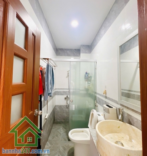 NHÀ GÓC 2 TẦNG BTCT – TÂN PHÚ –