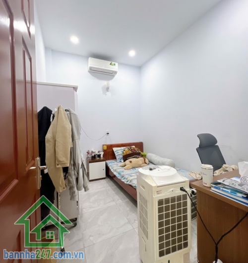 NHÀ GÓC 2 TẦNG BTCT – TÂN PHÚ –